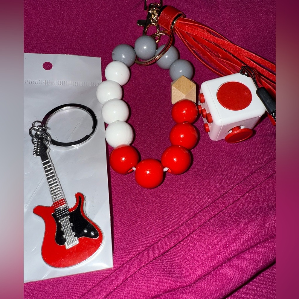 Taylor Swift Red and White Keychain Set